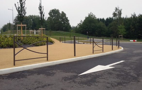 Harmonie Town Barrier