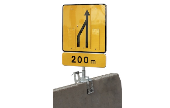 Strong mobile support for worksite and temporary signage